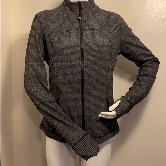 Lululemon Forme Jacket II *Textured - Picture 7 of 15
